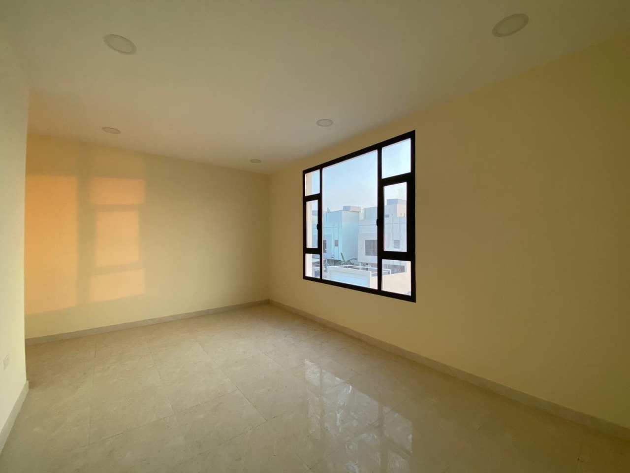 property 2292 image 6