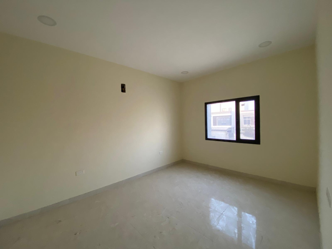 property 2292 image 11