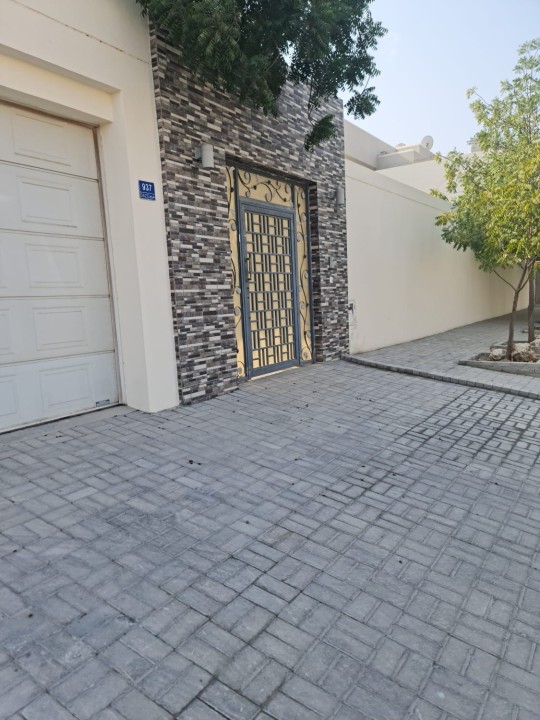 property 2349 image 0