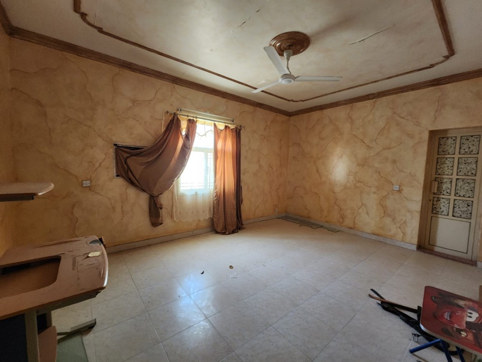 property 2696 image 1