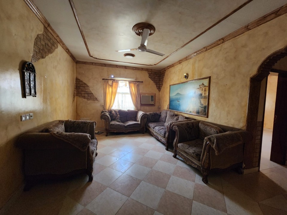 property 2696 image 3