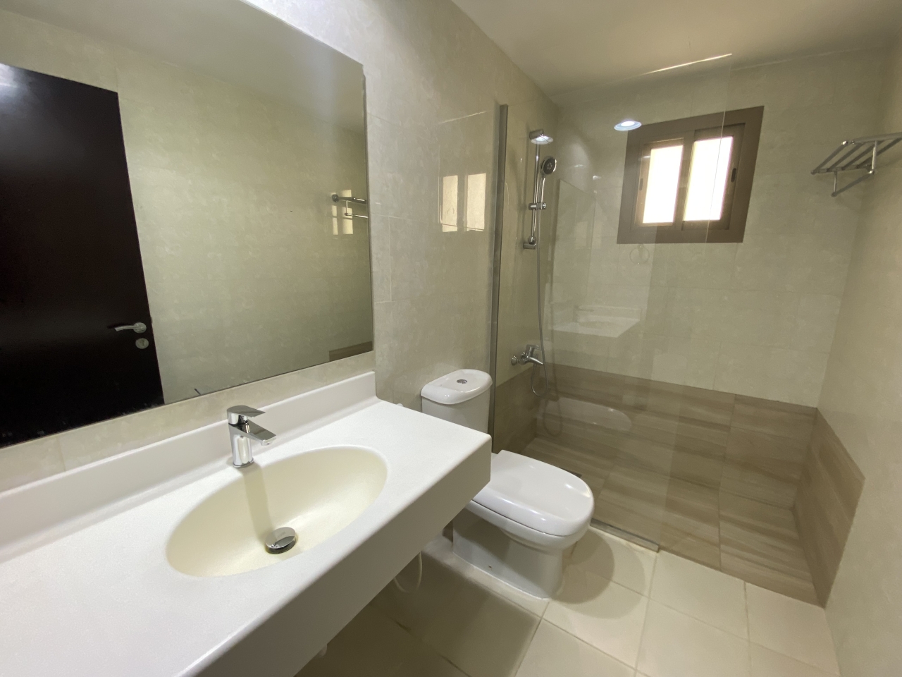 property 2722 image 16