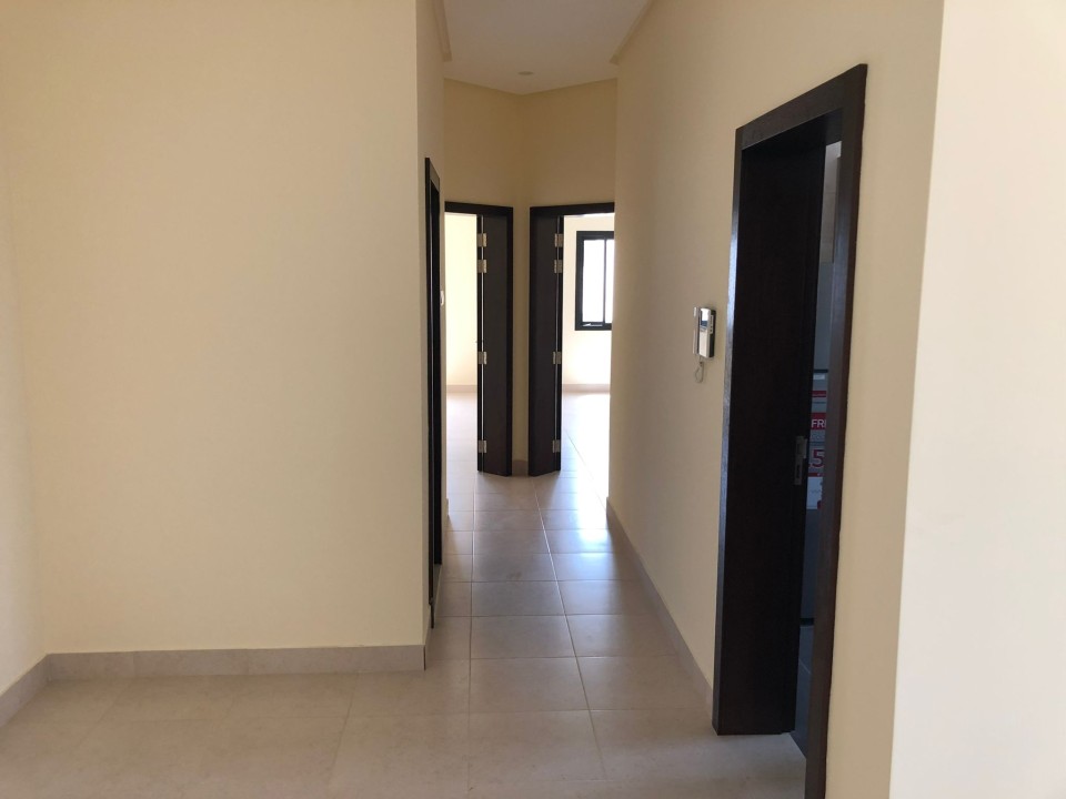 property 3323 image 0