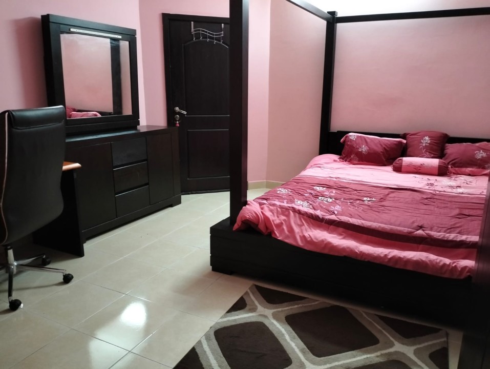 property 3725 image 0