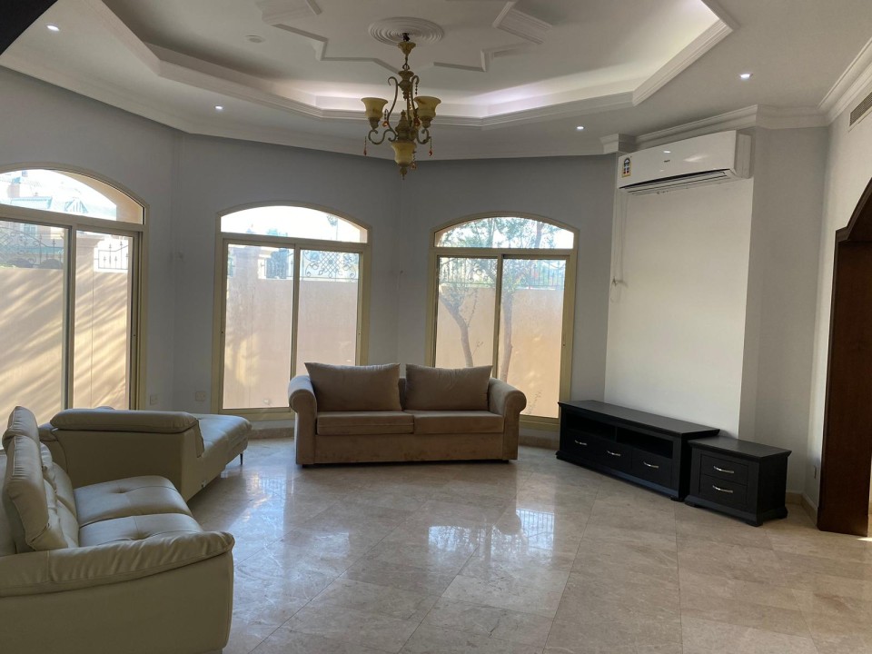 property 3851 image 0