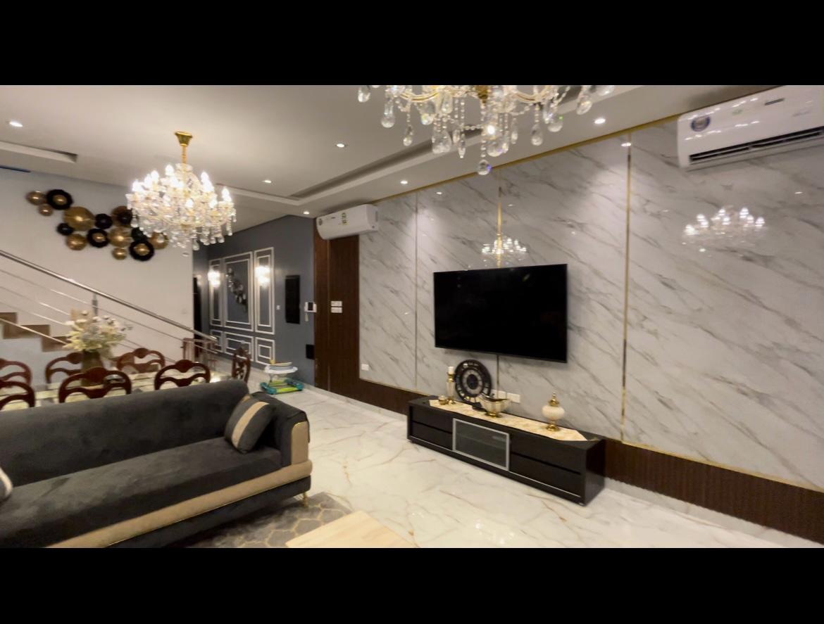 property 4463 image 0