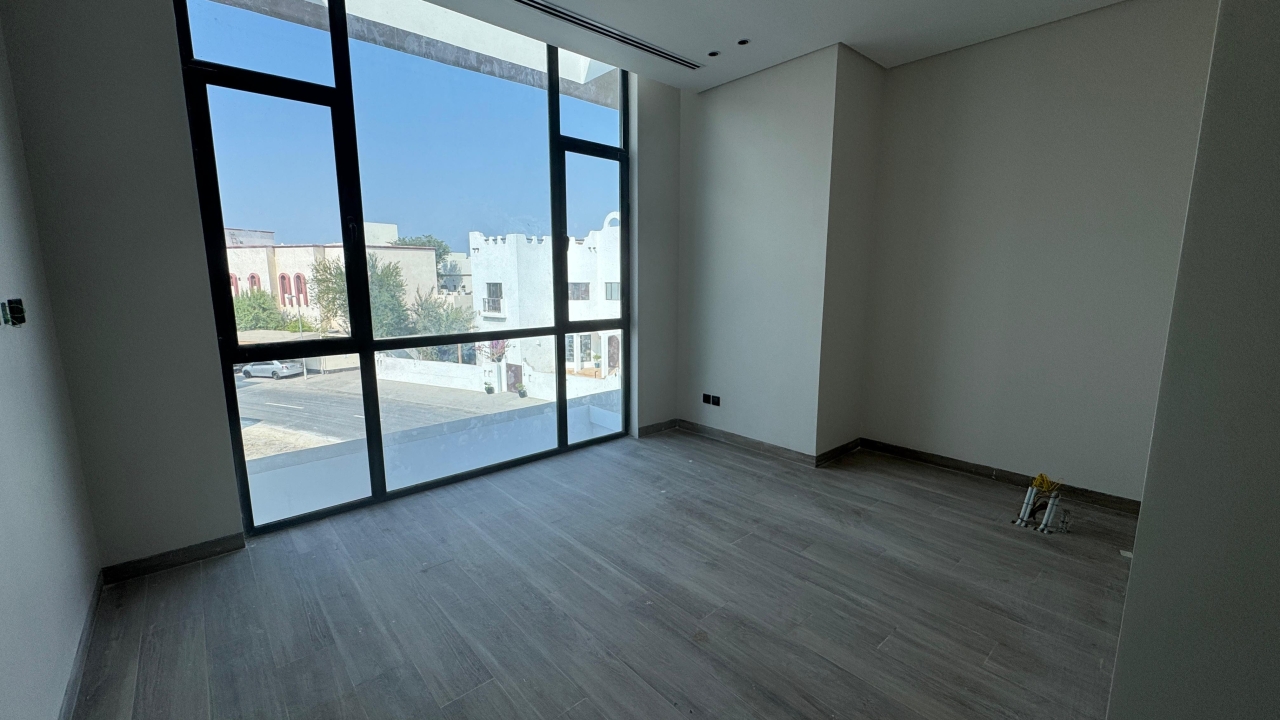 property 4537 image 7