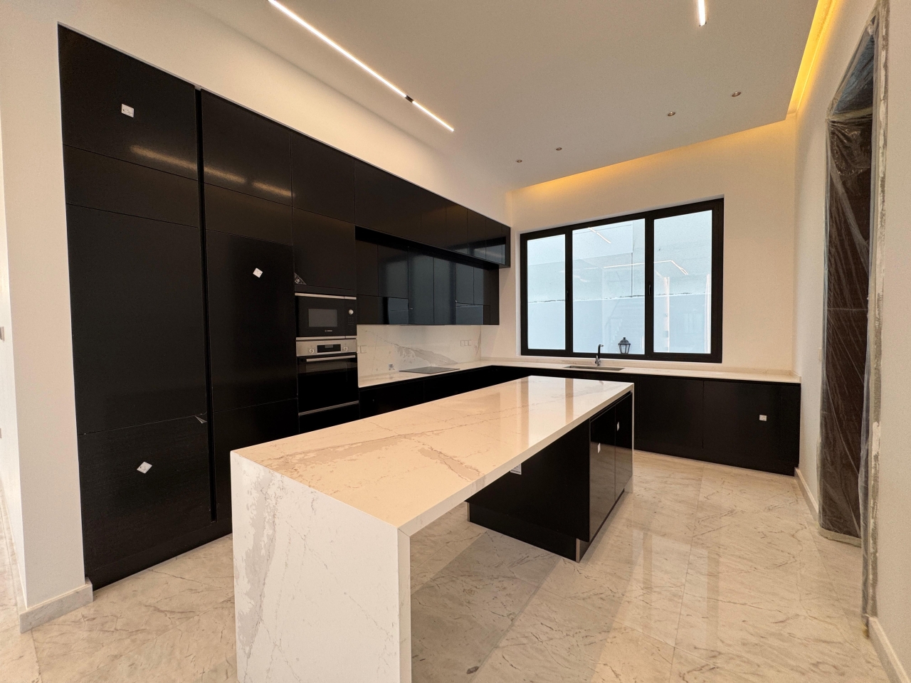 property 4574 image 12