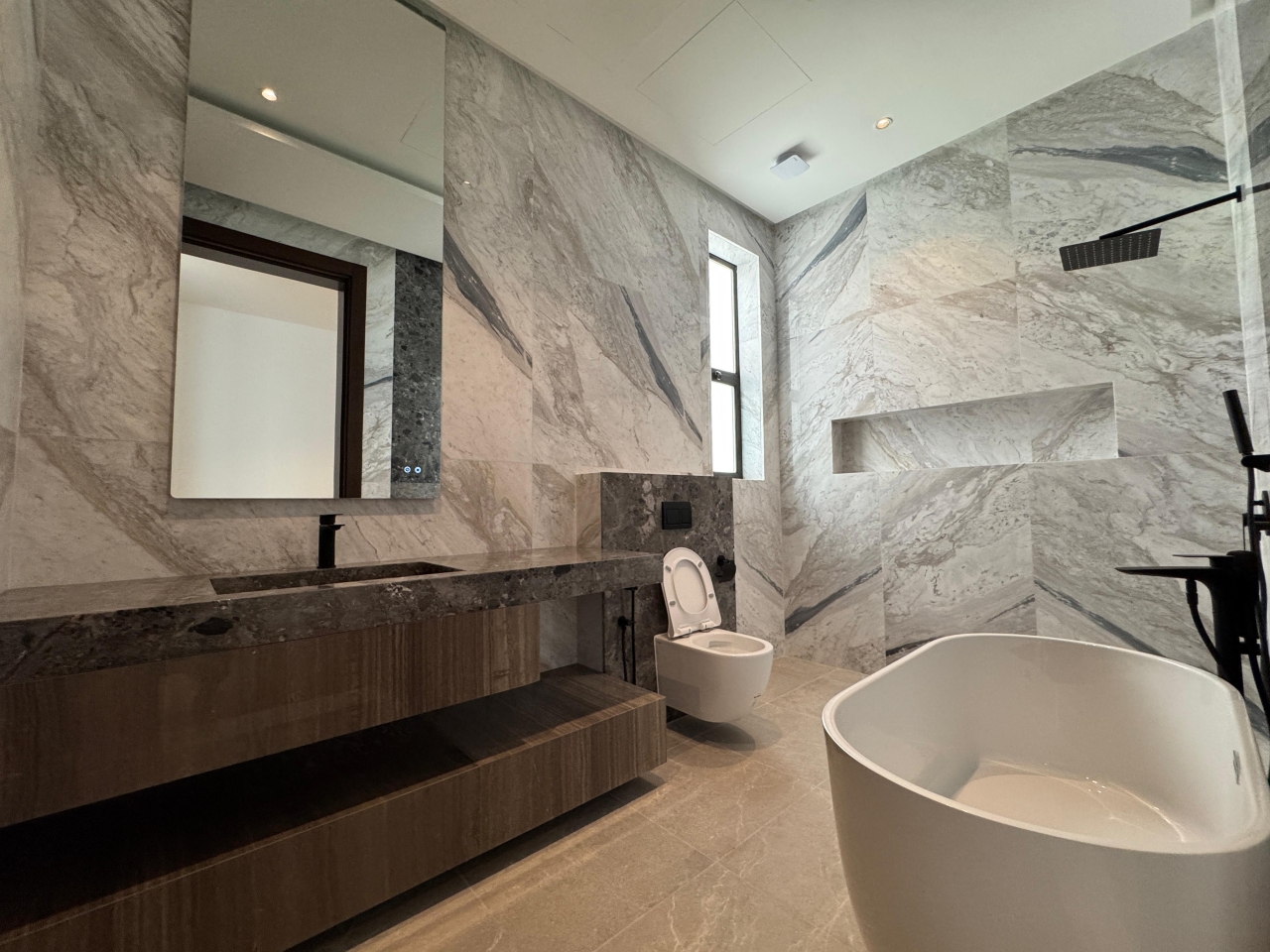 property 4574 image 8