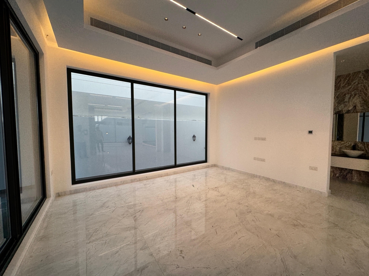 property 4574 image 6