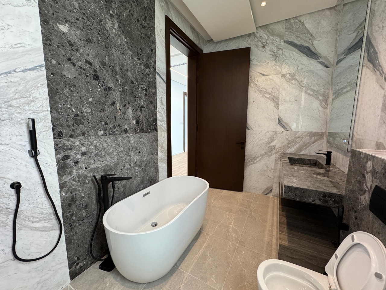 property 4574 image 14