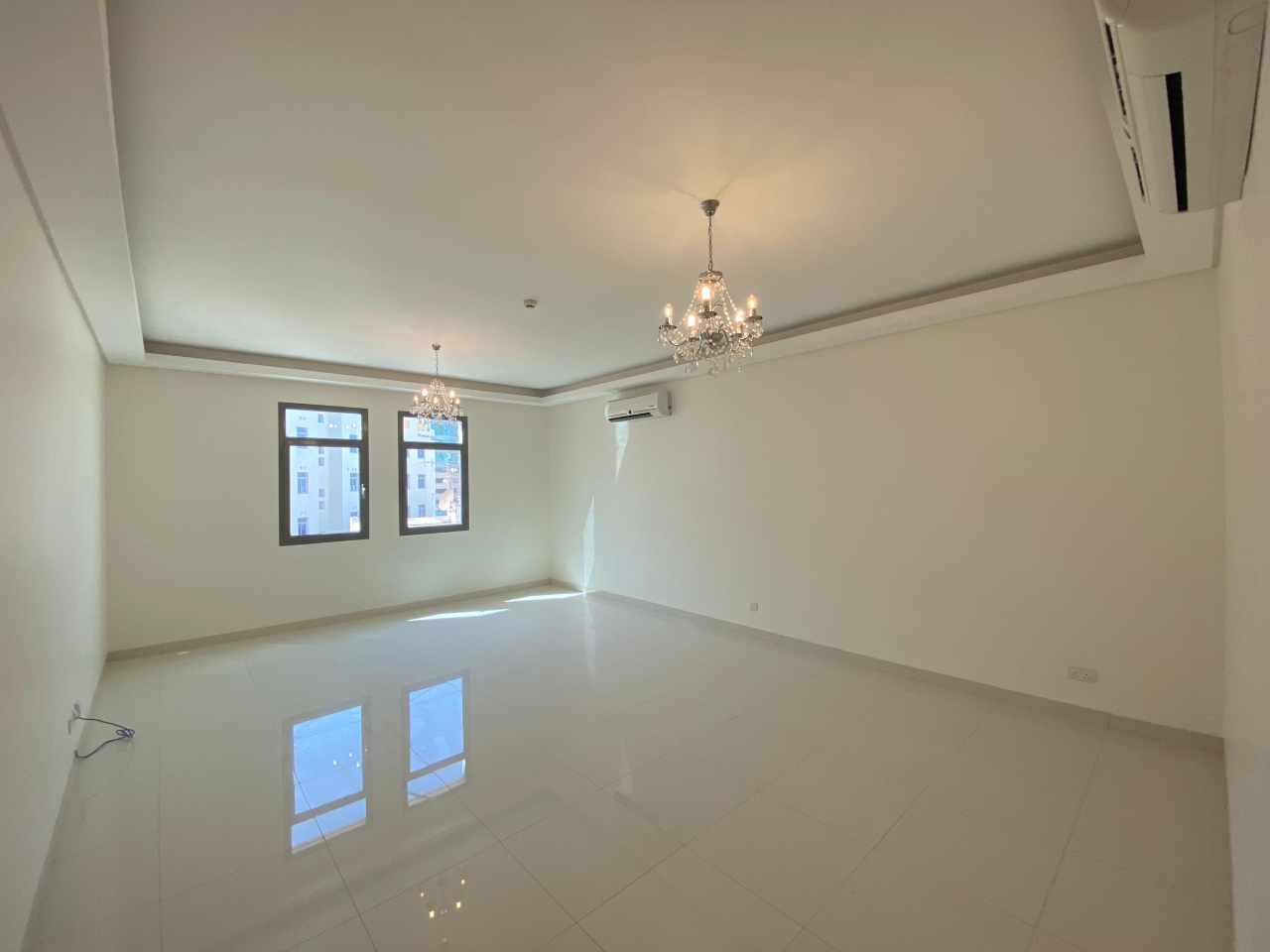property 4701 image 0