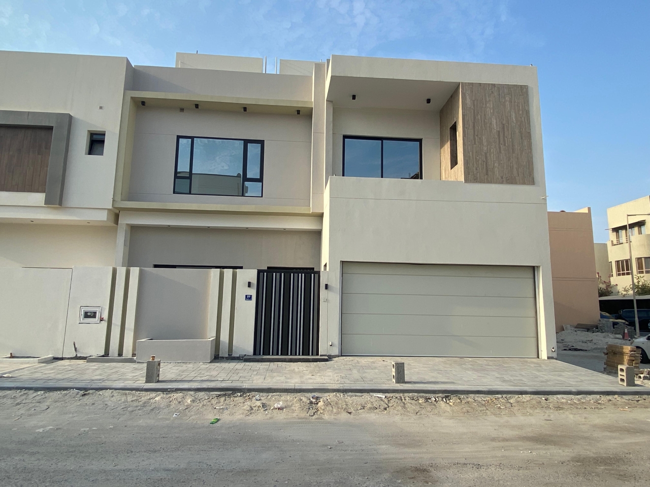 property 4875 image 0