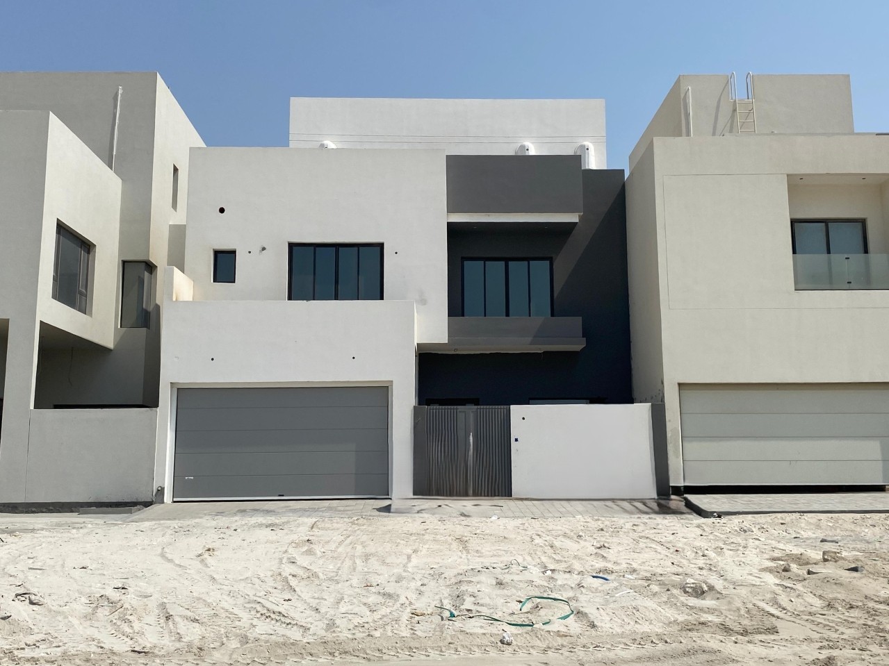 property 4876 image 0