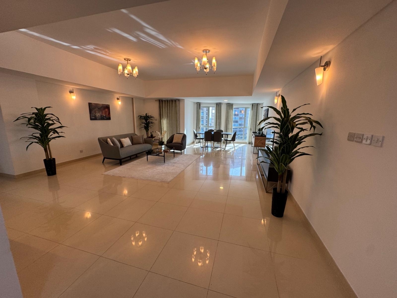 property 4923 image 0