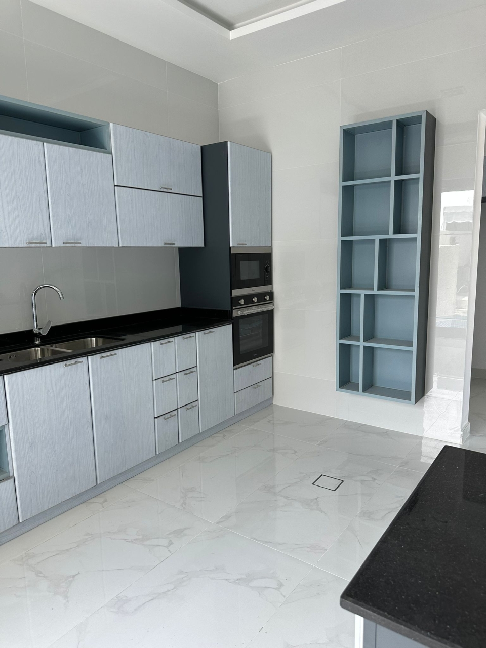 property 5172 image 0