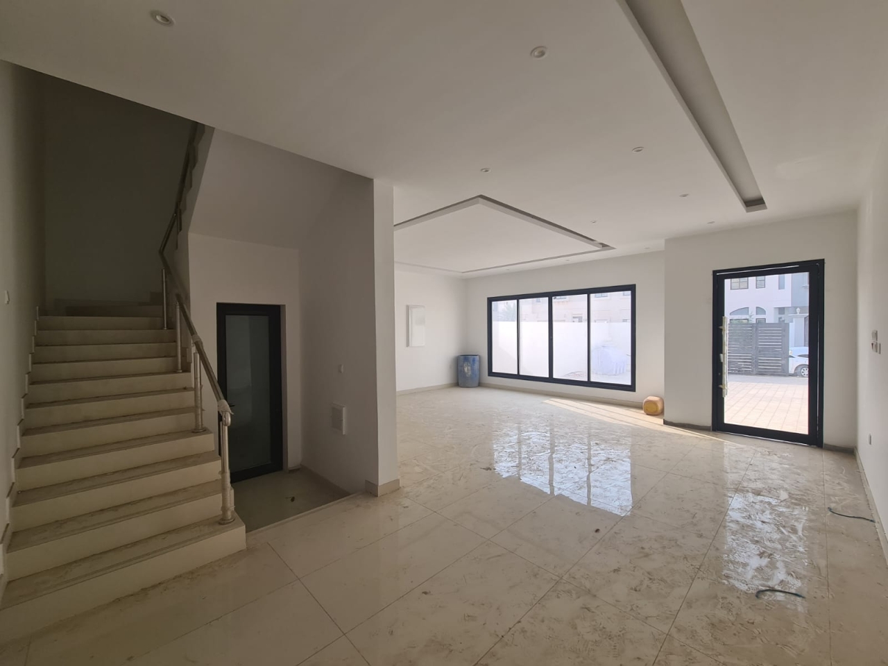 property 5180 image 0