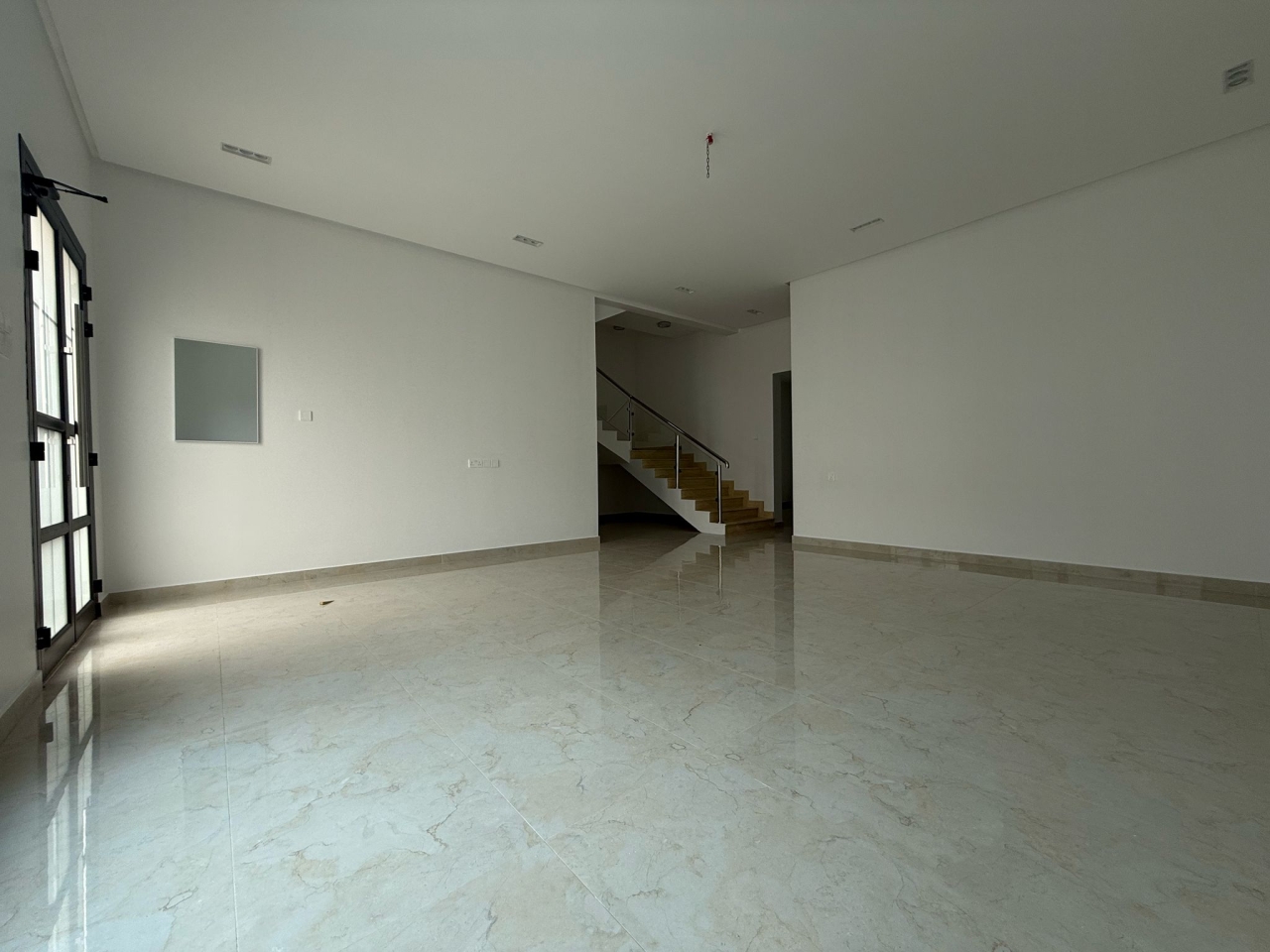 property 5270 image 0