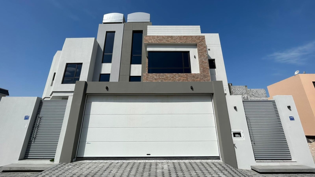 property 5297 image 0