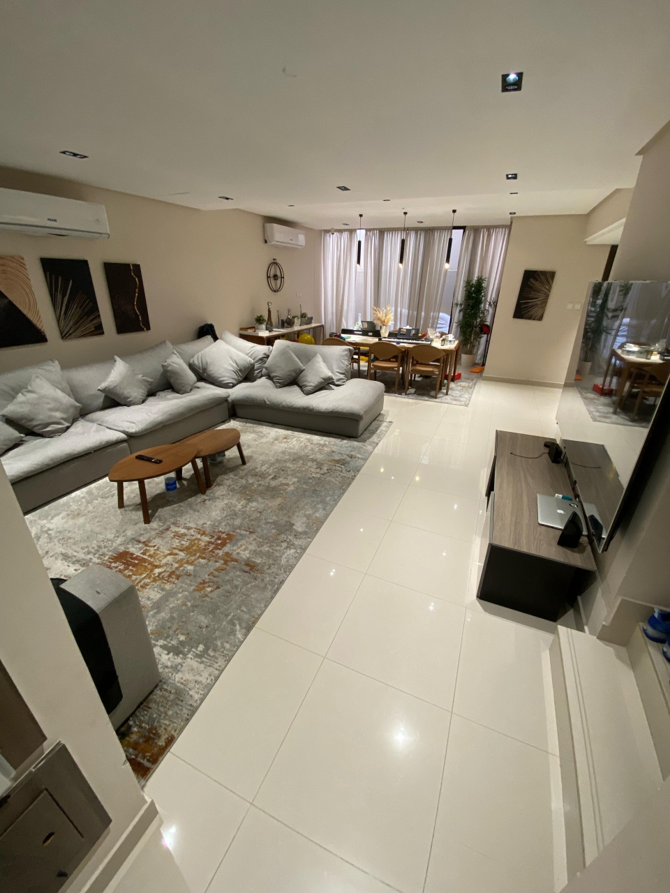 property 5351 image 0