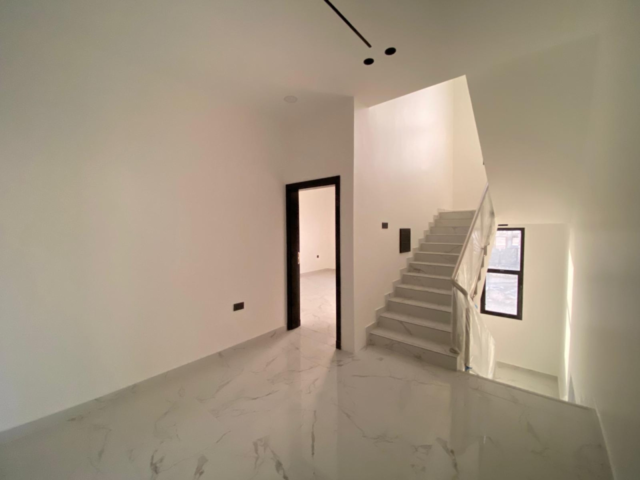 property 5436 image 13