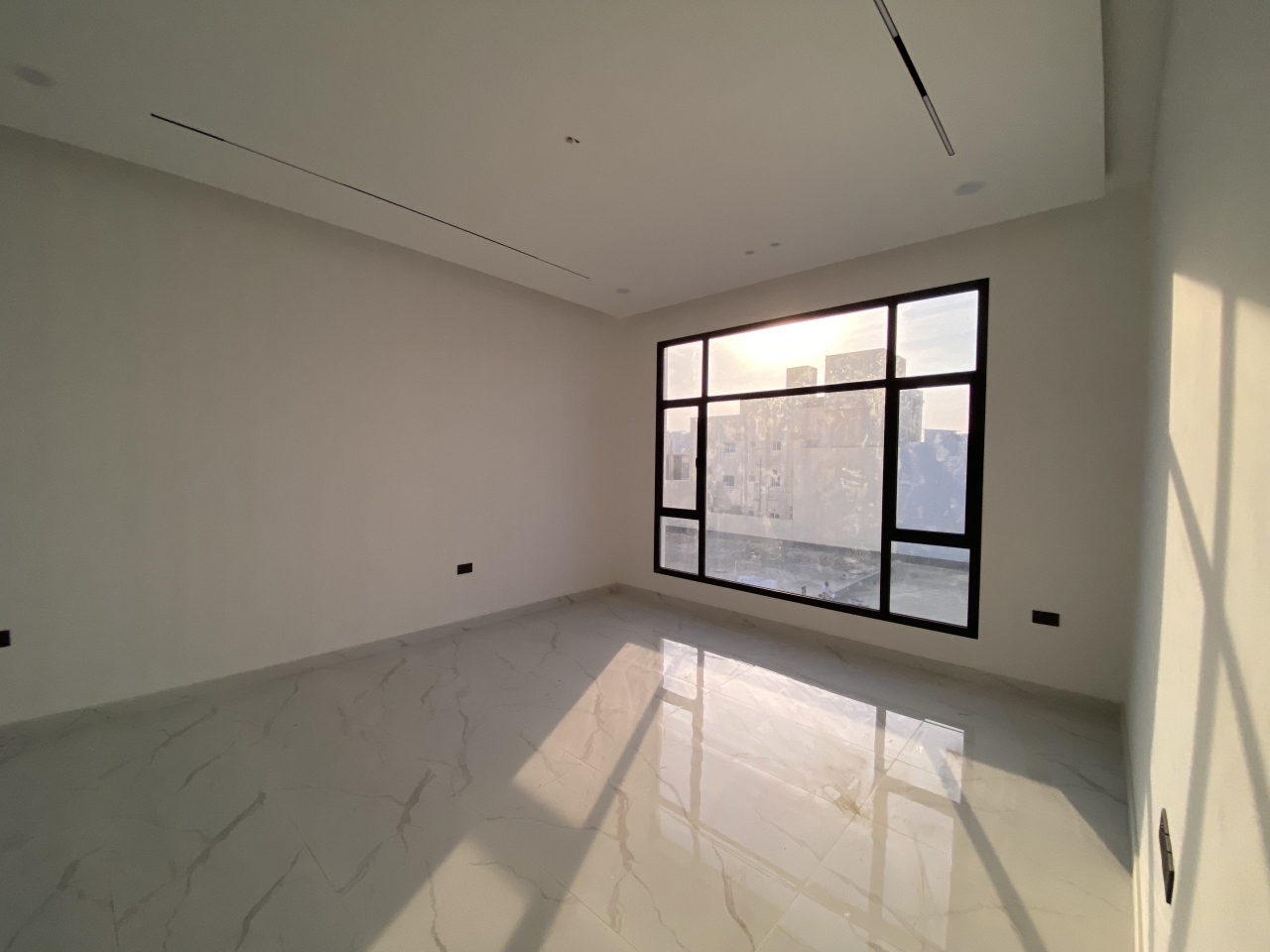 property 5497 image 14