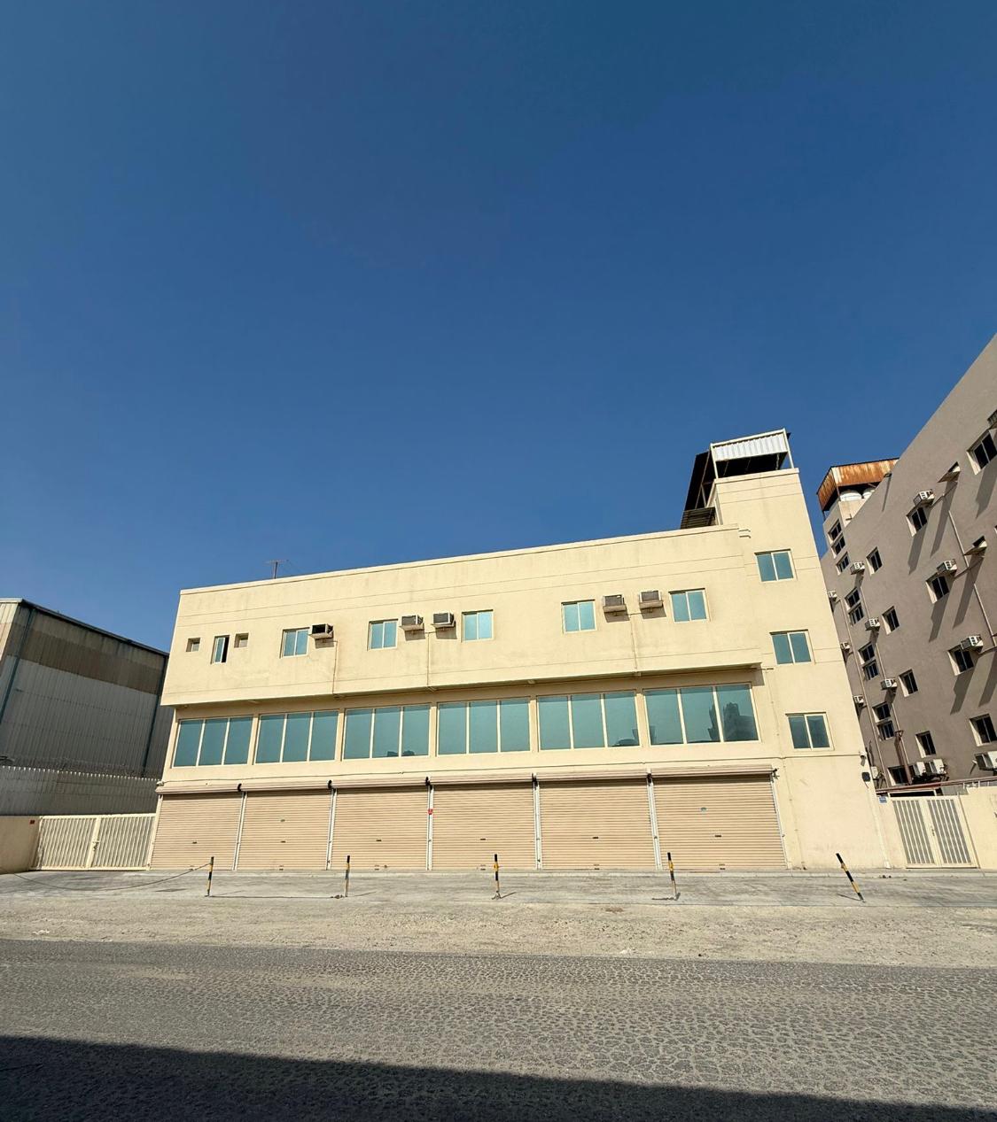 property 5523 image 0