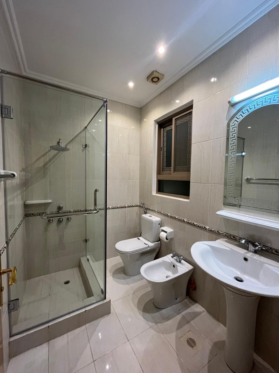 property 5525 image 11