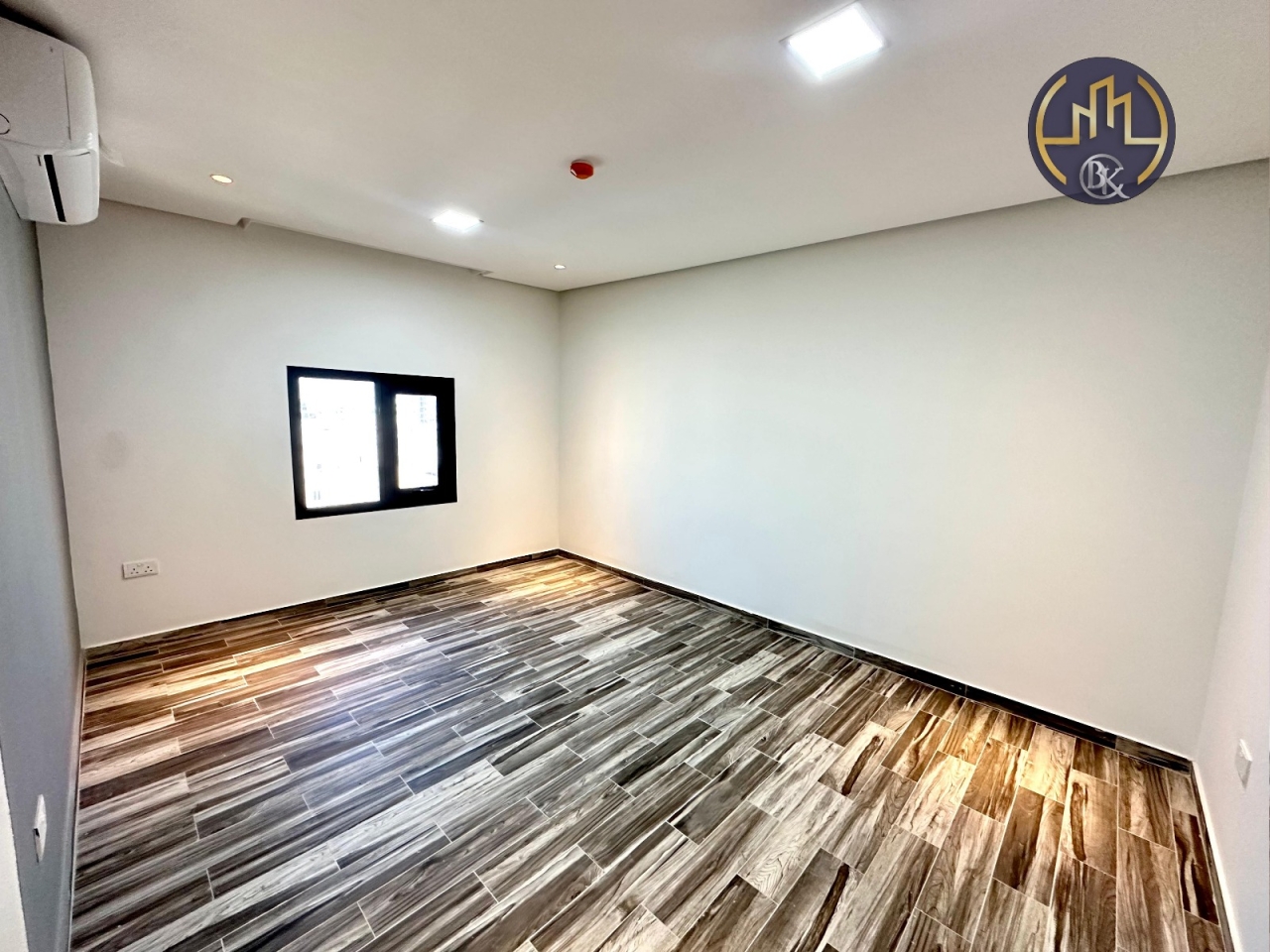 property 5602 image 8