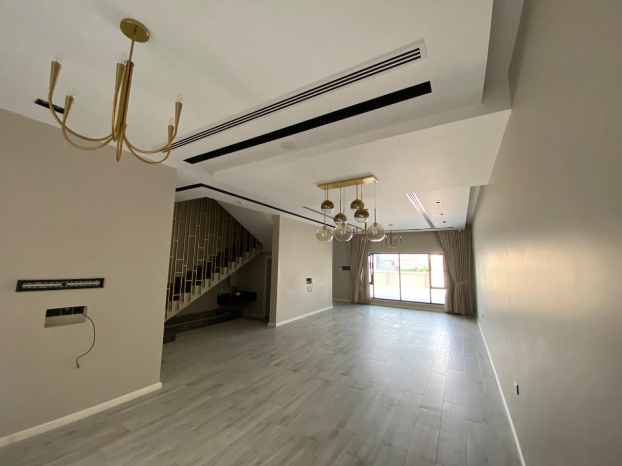 property 5637 image 4