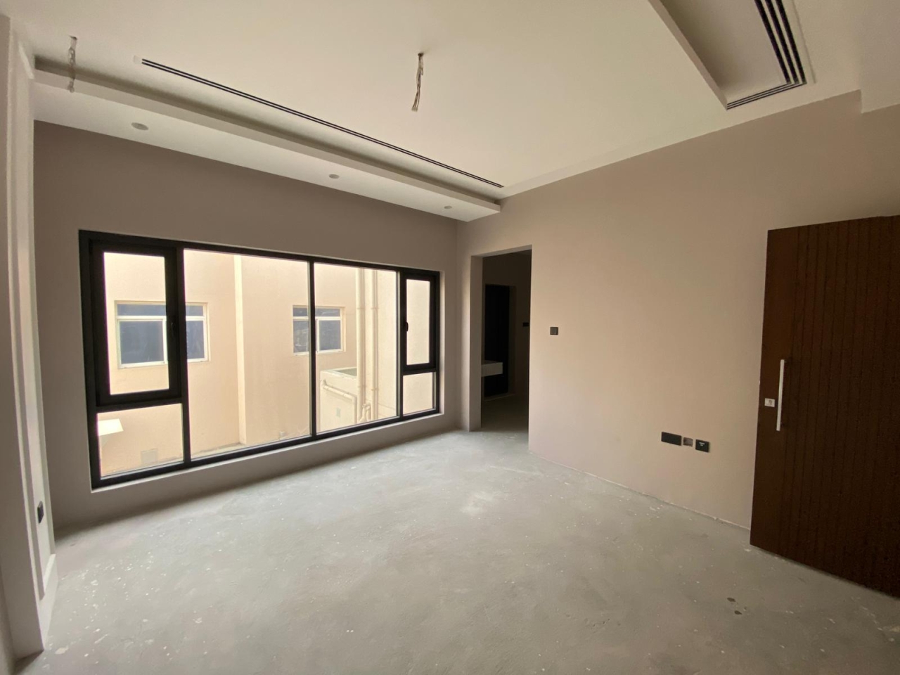 property 5637 image 9