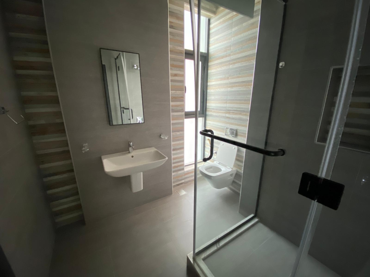 property 5637 image 13