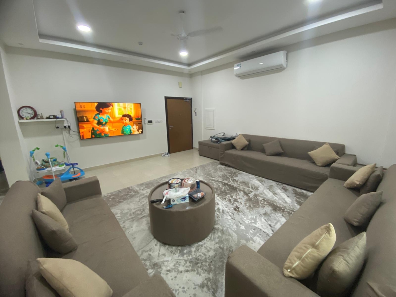 property 5645 image 0