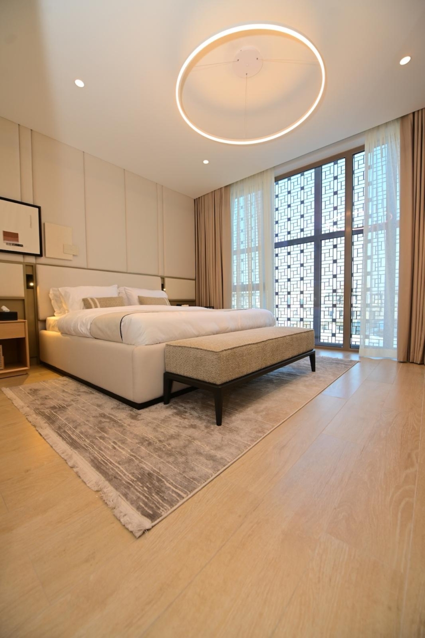 property 5647 image 8