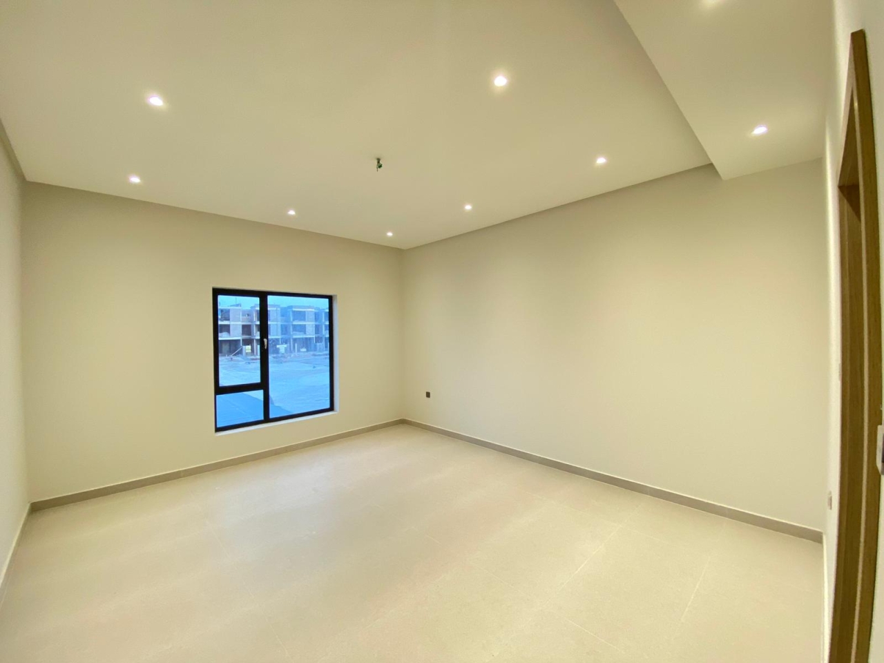 property 5696 image 7