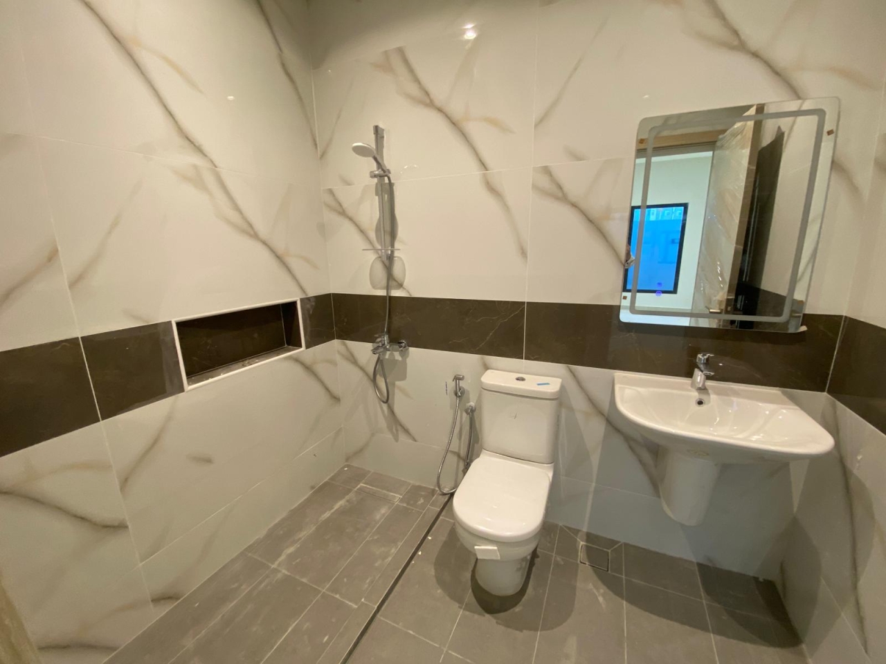 property 5697 image 14