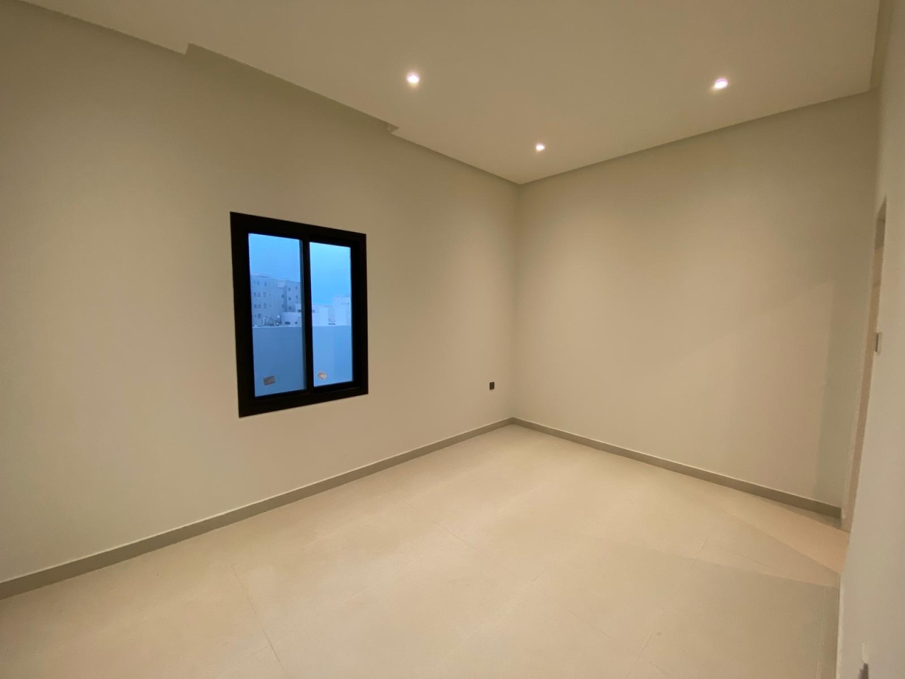 property 5697 image 10