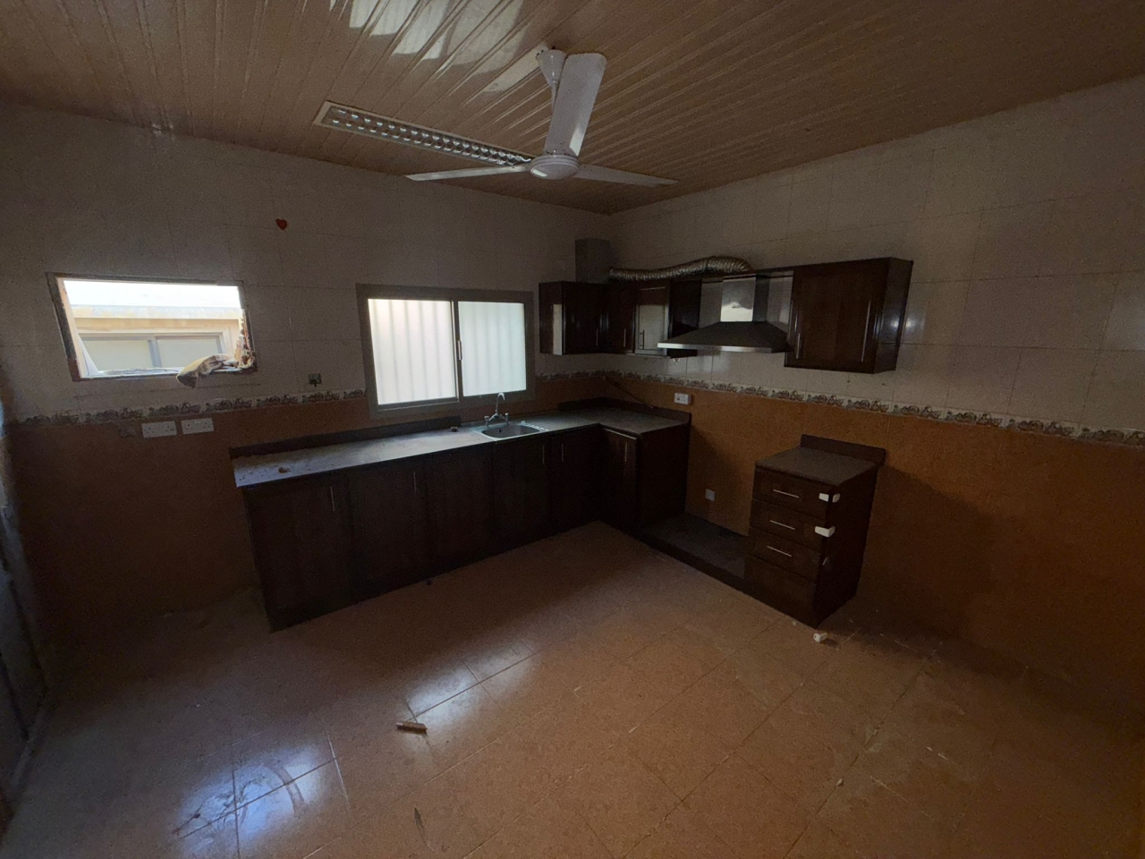 property 5728 image 2