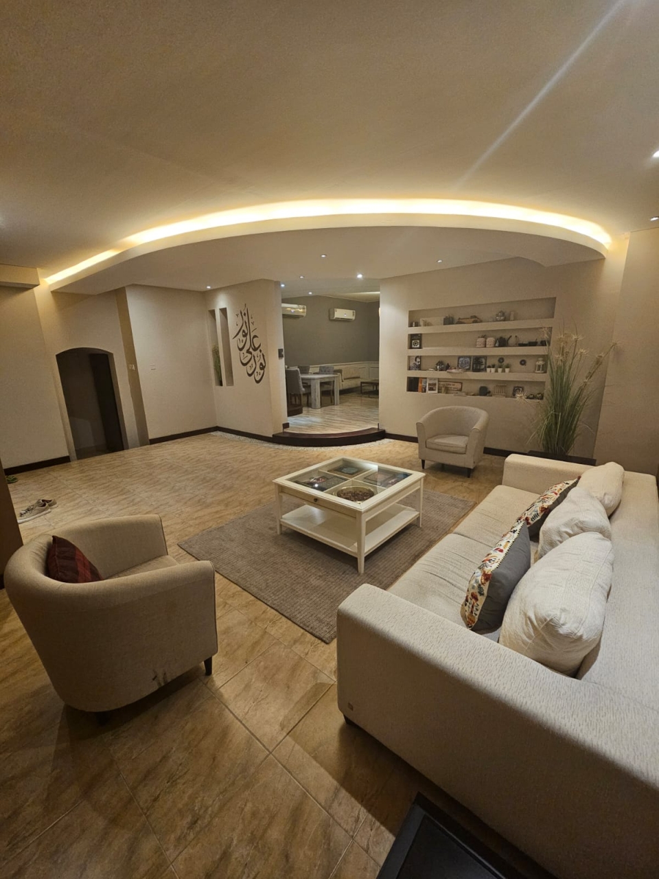 property 5916 image 0